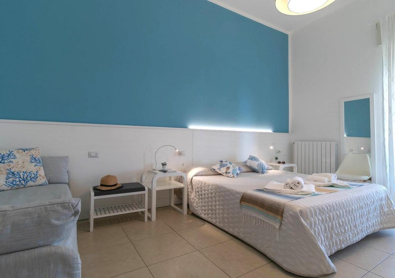 Fronte Mare Rooms By Salentolimit Porto Cesareo Exterior foto